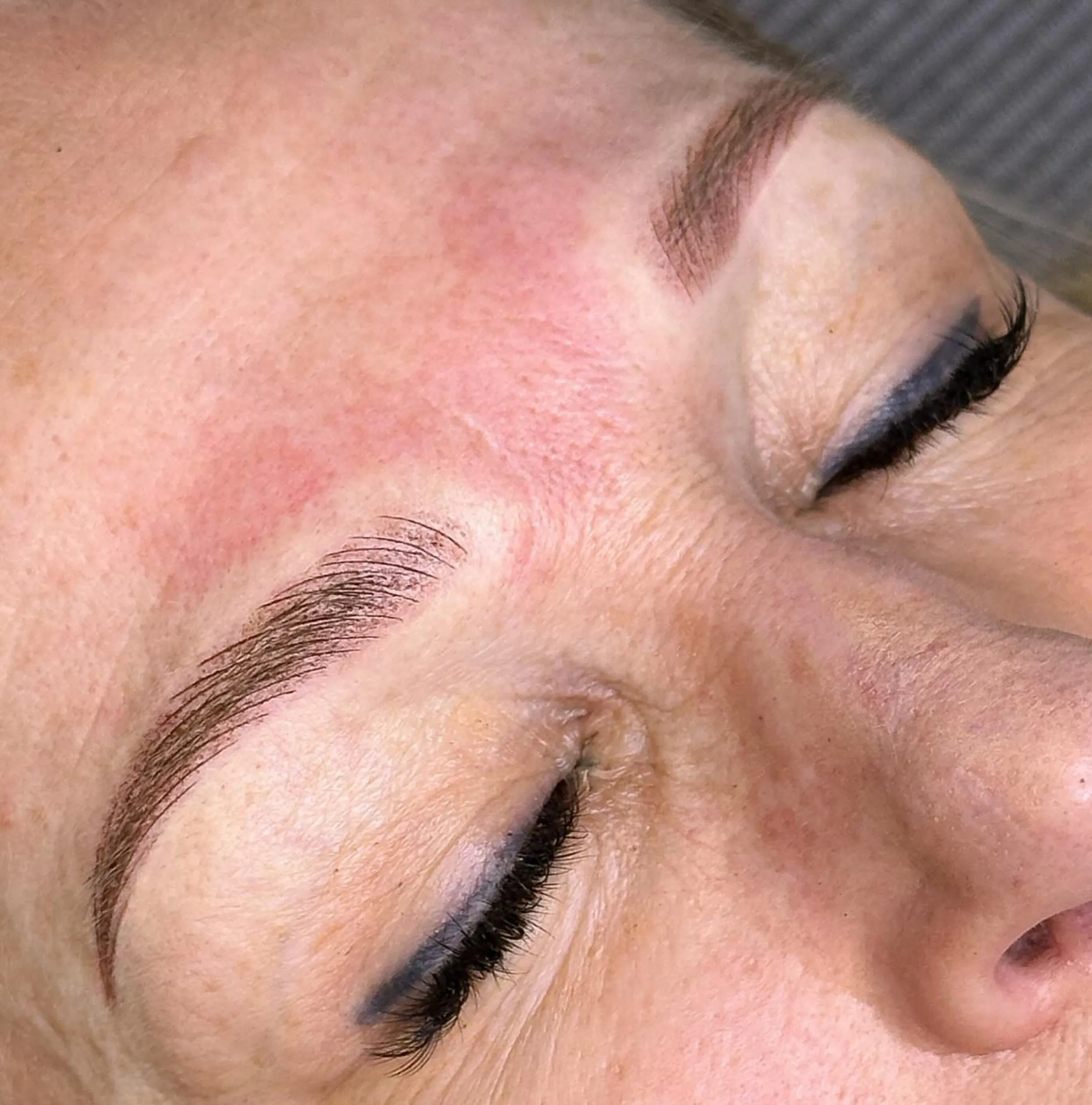 does microblading hurt