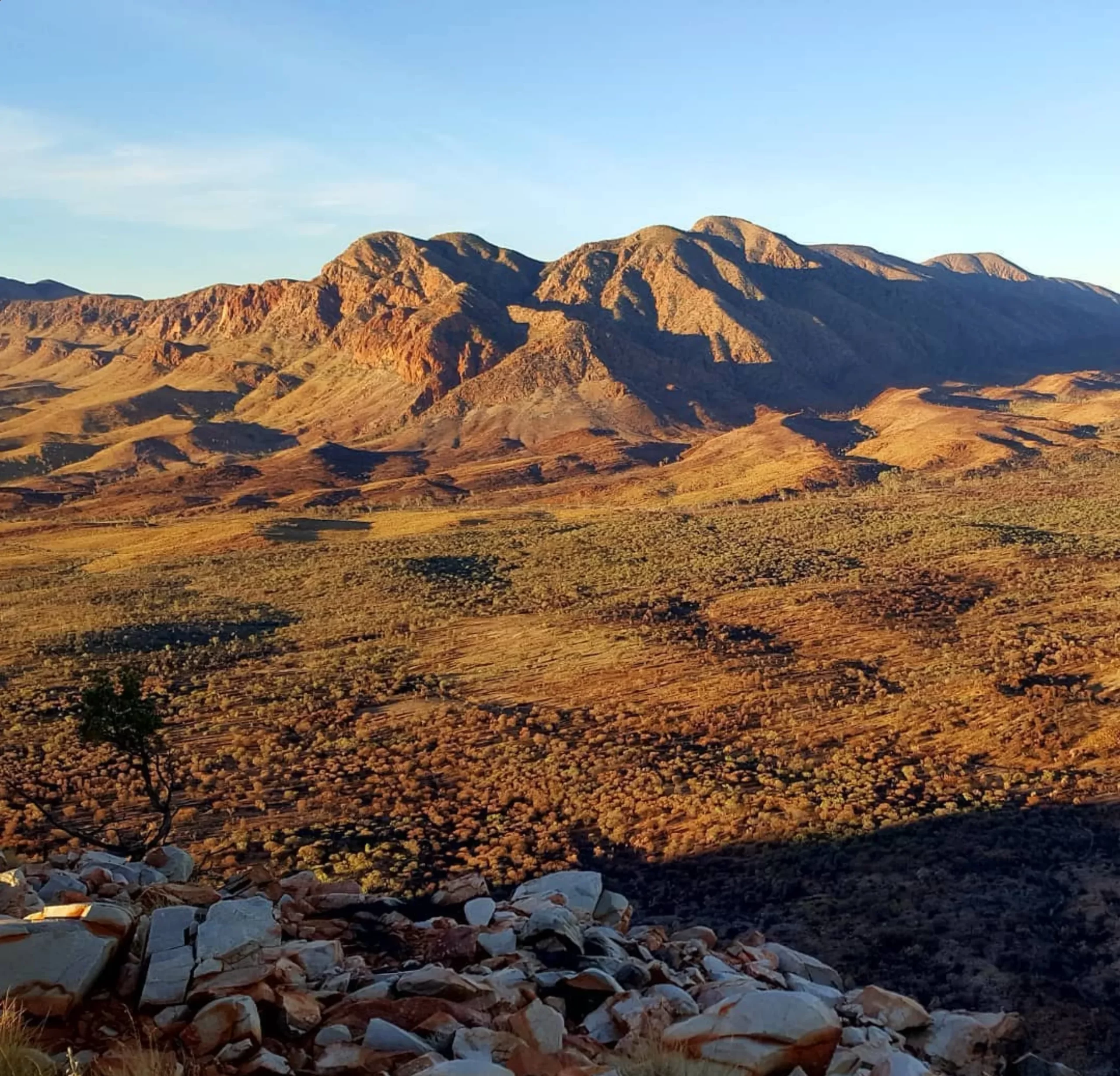 sandstone monoliths, Uluru