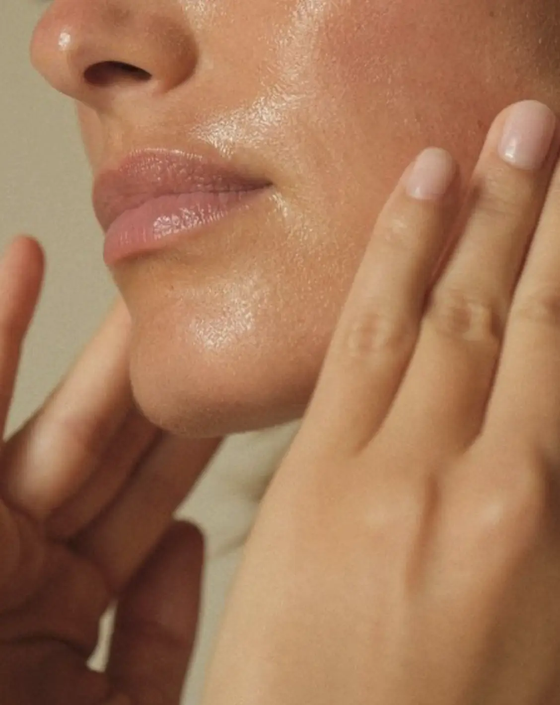 how to use led face sculpting tool